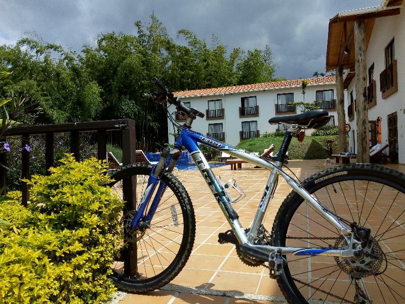 La Huerta Hotel Jiguales エクステリア 写真
