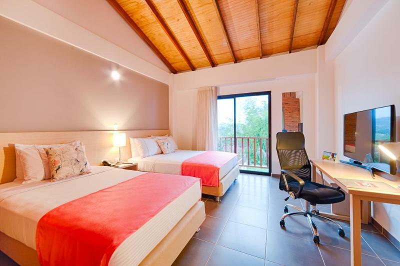 La Huerta Hotel Jiguales エクステリア 写真